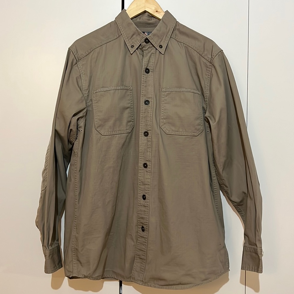 Ridgecut work shirt. Tan size Med. Double breasted pocketed work shirt
